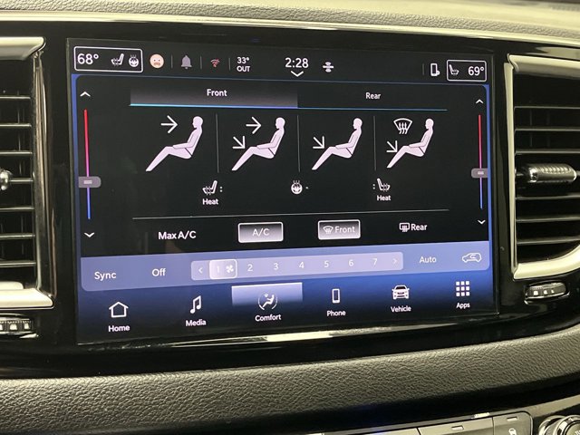 Used 2025 Chrysler Pacifica - photo 24