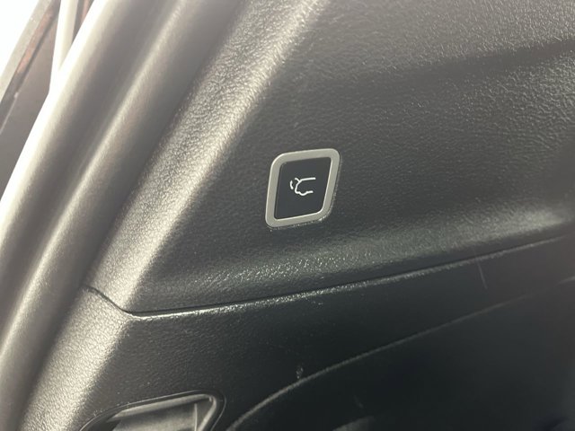 Used 2025 Chrysler Pacifica - photo 35