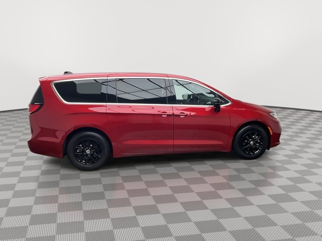 Used 2025 Chrysler Pacifica - photo 42