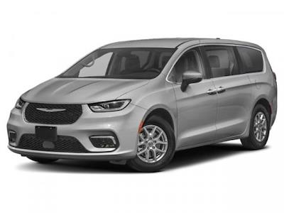 Used 2023 Chrysler Pacifica Touring L Minivan for sale #T8657 - photo 1