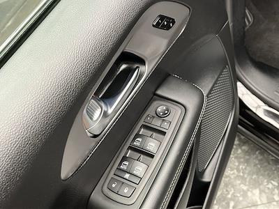 Used 2025 Chrysler Pacifica - photo 1