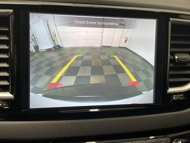 Used 2025 Chrysler Pacifica - photo 40