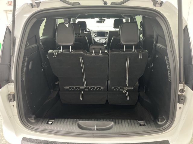 Used 2025 Chrysler Pacifica - photo 27