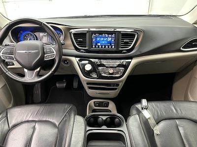 2018 Chrysler Pacifica FWD Minivan for sale #T8717B - photo 2