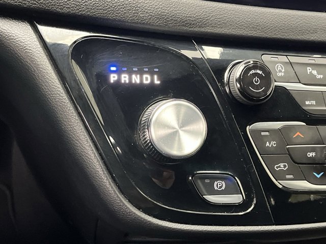 Used 2025 Chrysler Pacifica - photo 28