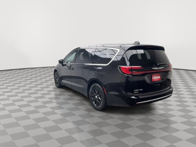 Used 2025 Chrysler Pacifica - photo 39