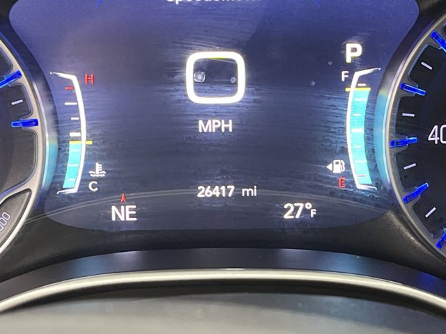 Used 2025 Chrysler Pacifica - photo 18