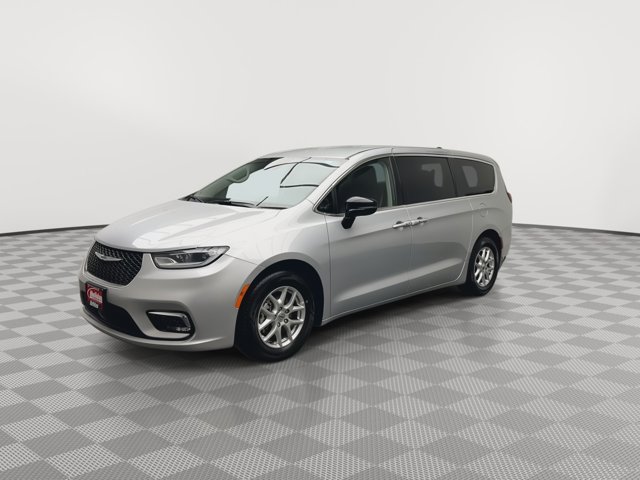 Used 2024 Chrysler Pacifica - photo 38