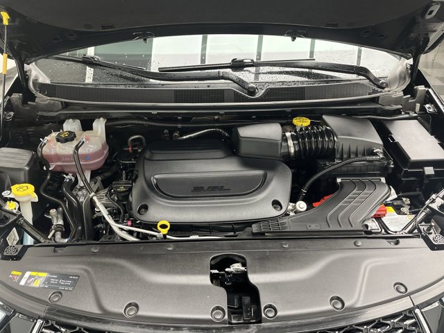 Used 2025 Chrysler Pacifica - photo 25