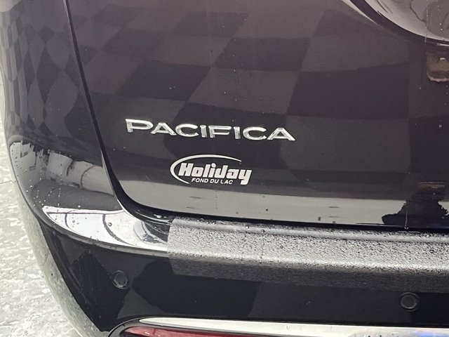 Used 2025 Chrysler Pacifica - photo 29