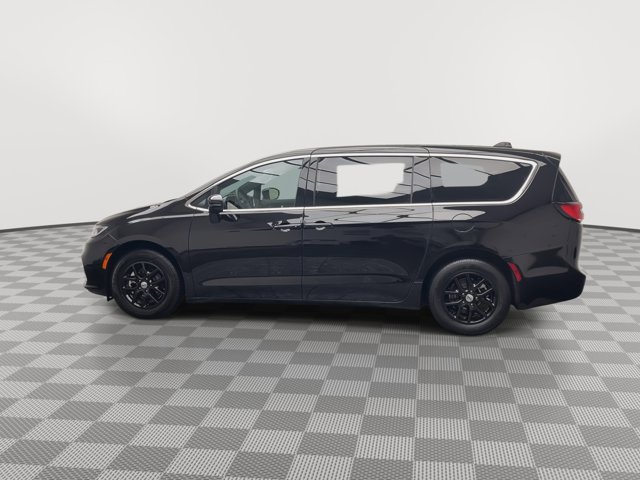 Used 2025 Chrysler Pacifica - photo 34