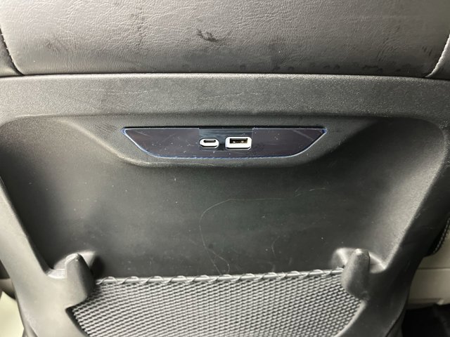 Used 2024 Chrysler Pacifica - photo 10