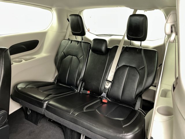 Used 2024 Chrysler Pacifica - photo 11
