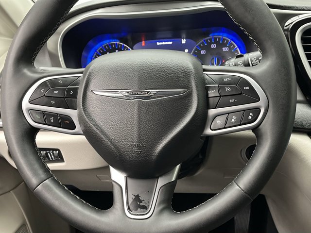 Used 2024 Chrysler Pacifica - photo 13