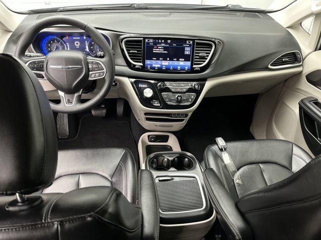 Used 2024 Chrysler Pacifica - photo 43