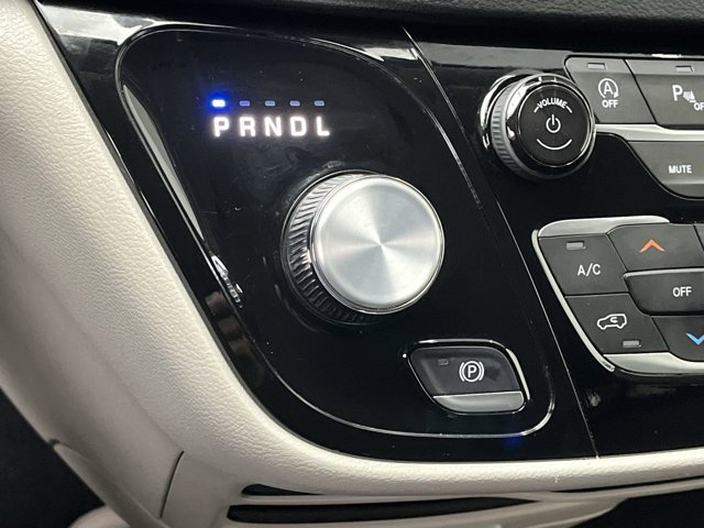 Used 2024 Chrysler Pacifica - photo 24