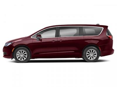 Used 2023 Chrysler Voyager - photo 1