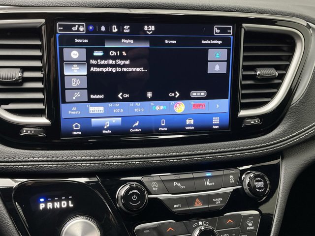 Used 2023 Chrysler Pacifica - photo 15