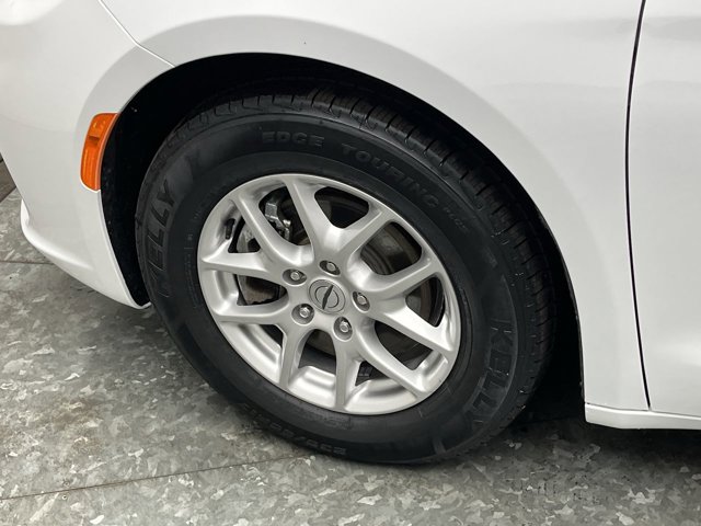 Used 2023 Chrysler Pacifica - photo 29
