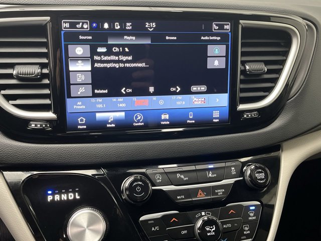 Used 2023 Chrysler Pacifica - photo 15