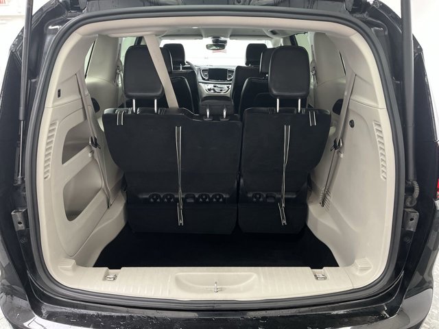 Used 2023 Chrysler Pacifica - photo 26