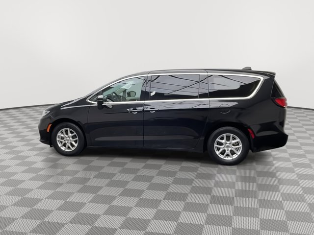 Used 2023 Chrysler Pacifica - photo 33