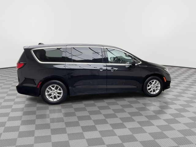 Used 2023 Chrysler Pacifica - photo 36