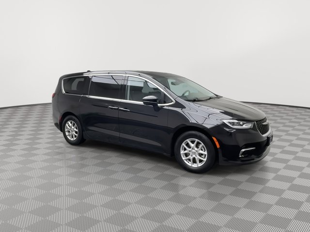 Used 2023 Chrysler Pacifica - photo 37