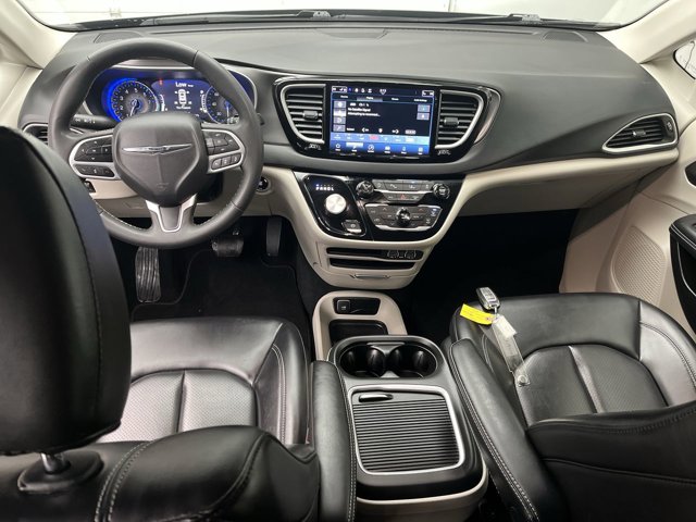 Used 2023 Chrysler Pacifica - photo 43