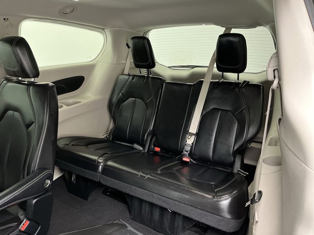 Used 2024 Chrysler Pacifica - photo 8