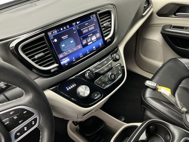 Used 2024 Chrysler Pacifica - photo 12