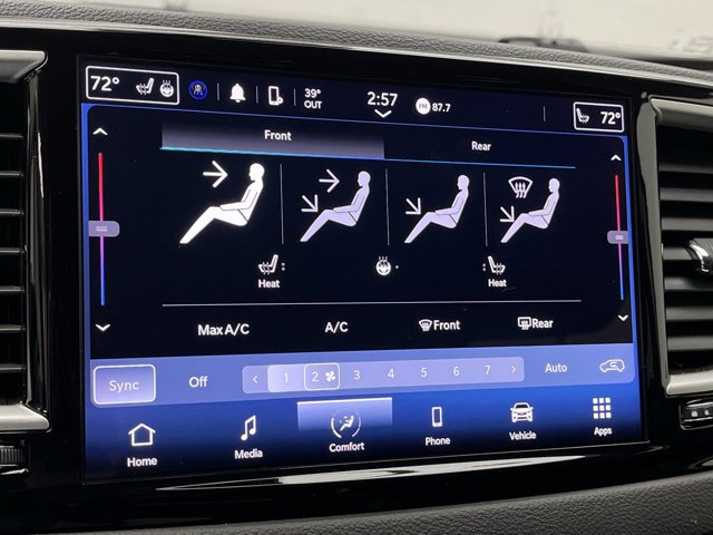 Used 2024 Chrysler Pacifica - photo 15