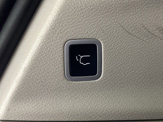 Used 2024 Chrysler Pacifica - photo 26