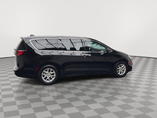 Used 2024 Chrysler Pacifica - photo 34