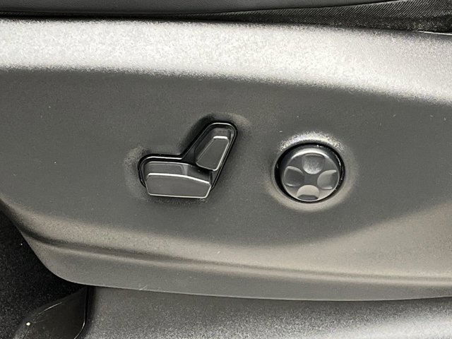 Used 2024 Chrysler Pacifica - photo 39