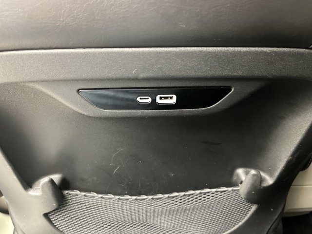 Used 2024 Chrysler Pacifica - photo 9