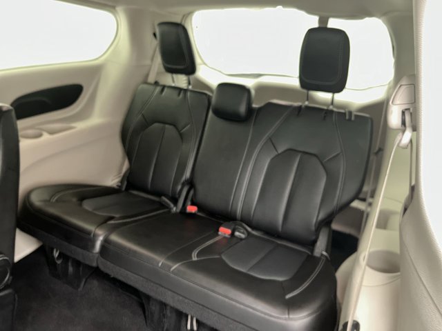 Used 2024 Chrysler Pacifica - photo 10
