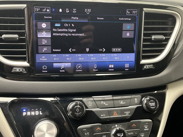 Used 2024 Chrysler Pacifica - photo 15