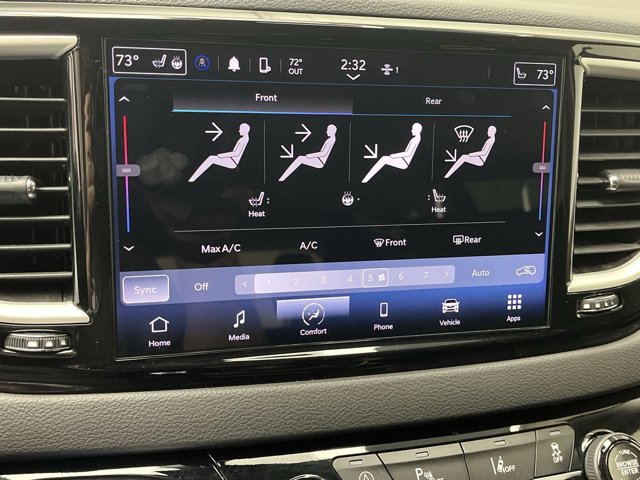 Used 2024 Chrysler Pacifica - photo 16