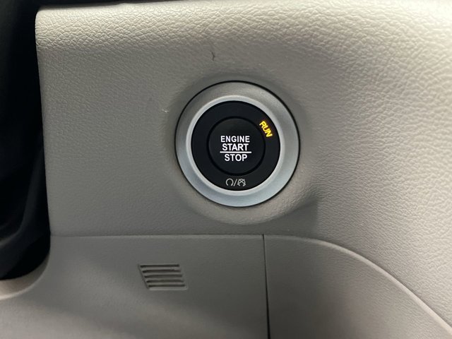 Used 2024 Chrysler Pacifica - photo 17