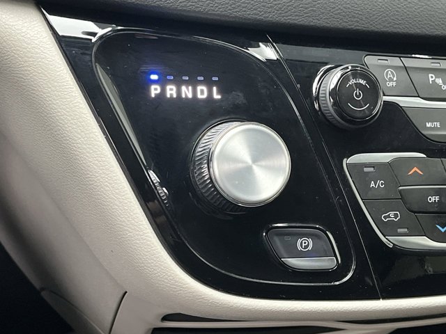 Used 2024 Chrysler Pacifica - photo 22