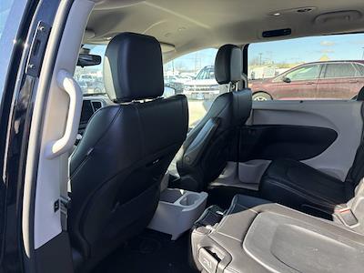 Used 2024 Chrysler Pacifica - photo 1