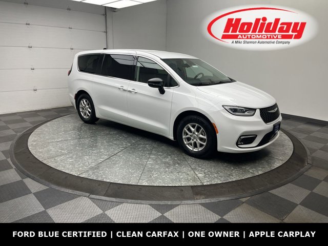 Used 2024 Chrysler Pacifica - photo 40