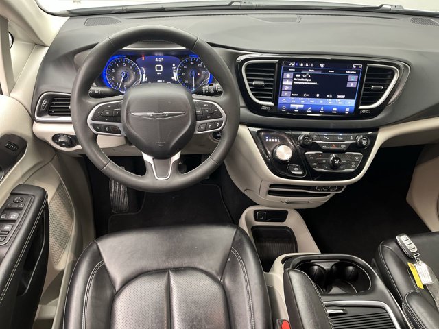 Used 2024 Chrysler Pacifica - photo 9