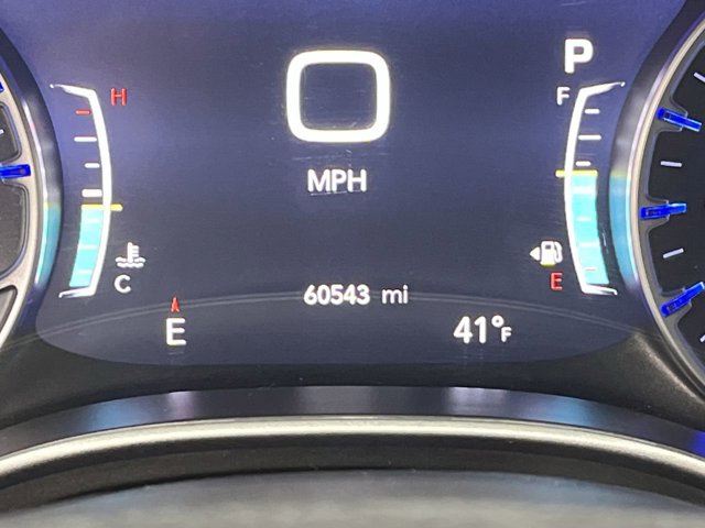 Used 2024 Chrysler Pacifica - photo 11