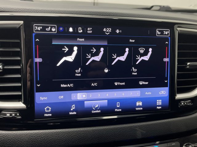 Used 2024 Chrysler Pacifica - photo 15