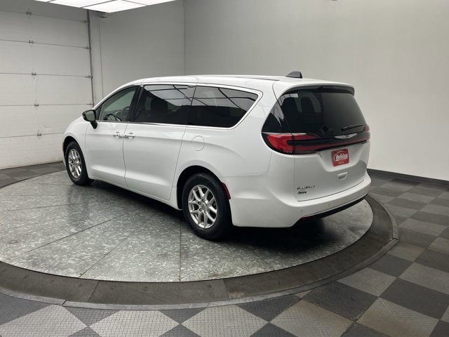 Used 2024 Chrysler Pacifica - photo 44