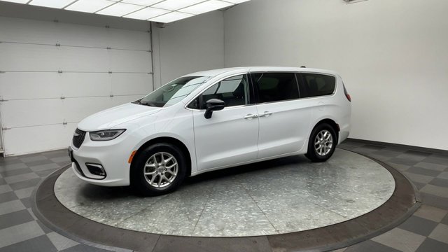 Used 2024 Chrysler Pacifica - photo 30
