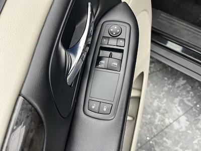 Used 2017 Dodge Grand Caravan - photo 1