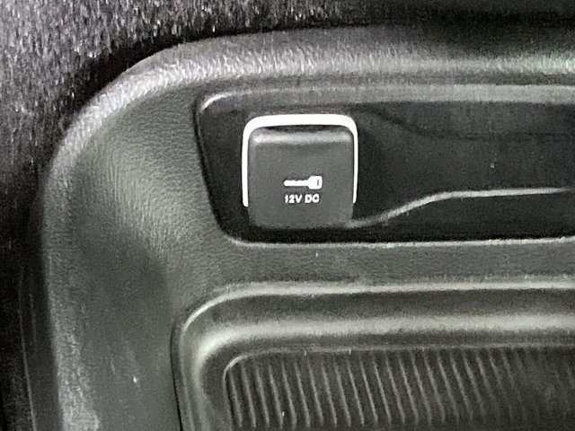 Used 2025 Chrysler Pacifica - photo 23